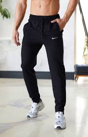 تصویر 1 از شلوار جیب دار ورزشی با طراحی کاربردی و راحتی حرکتی